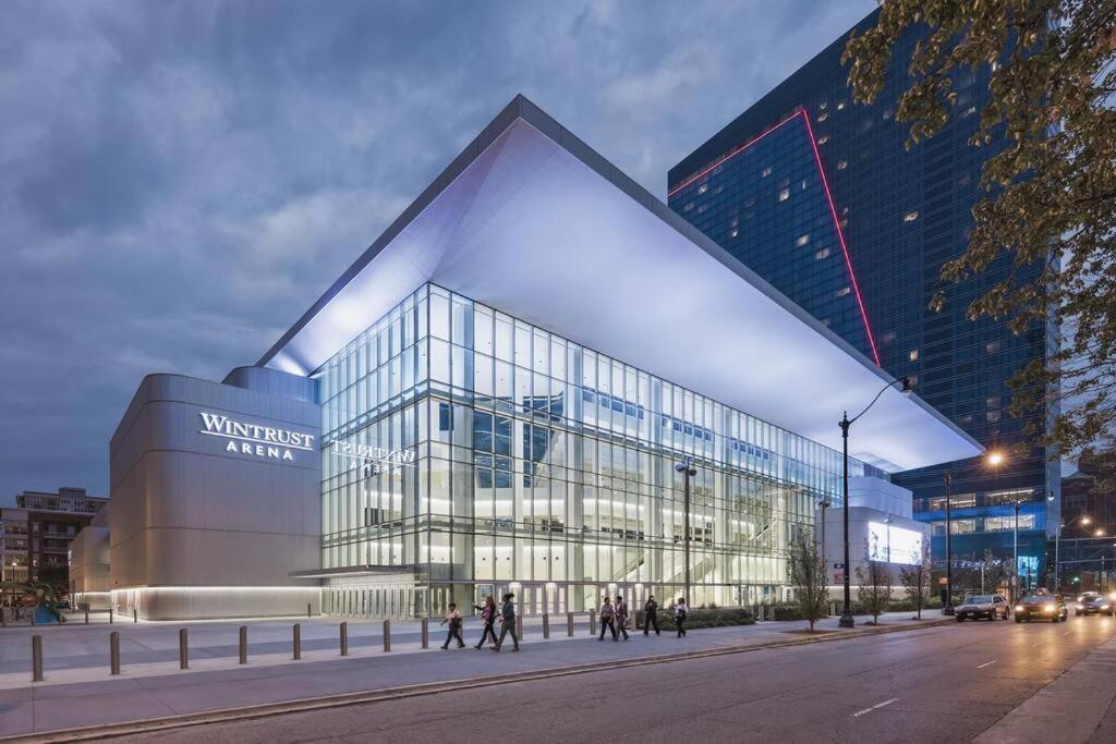 Spacious 2Br Vacation Rental With City View, Optional Parking And Gym Near Mccormick Place & Downtown Chicago Attractions Extérieur photo