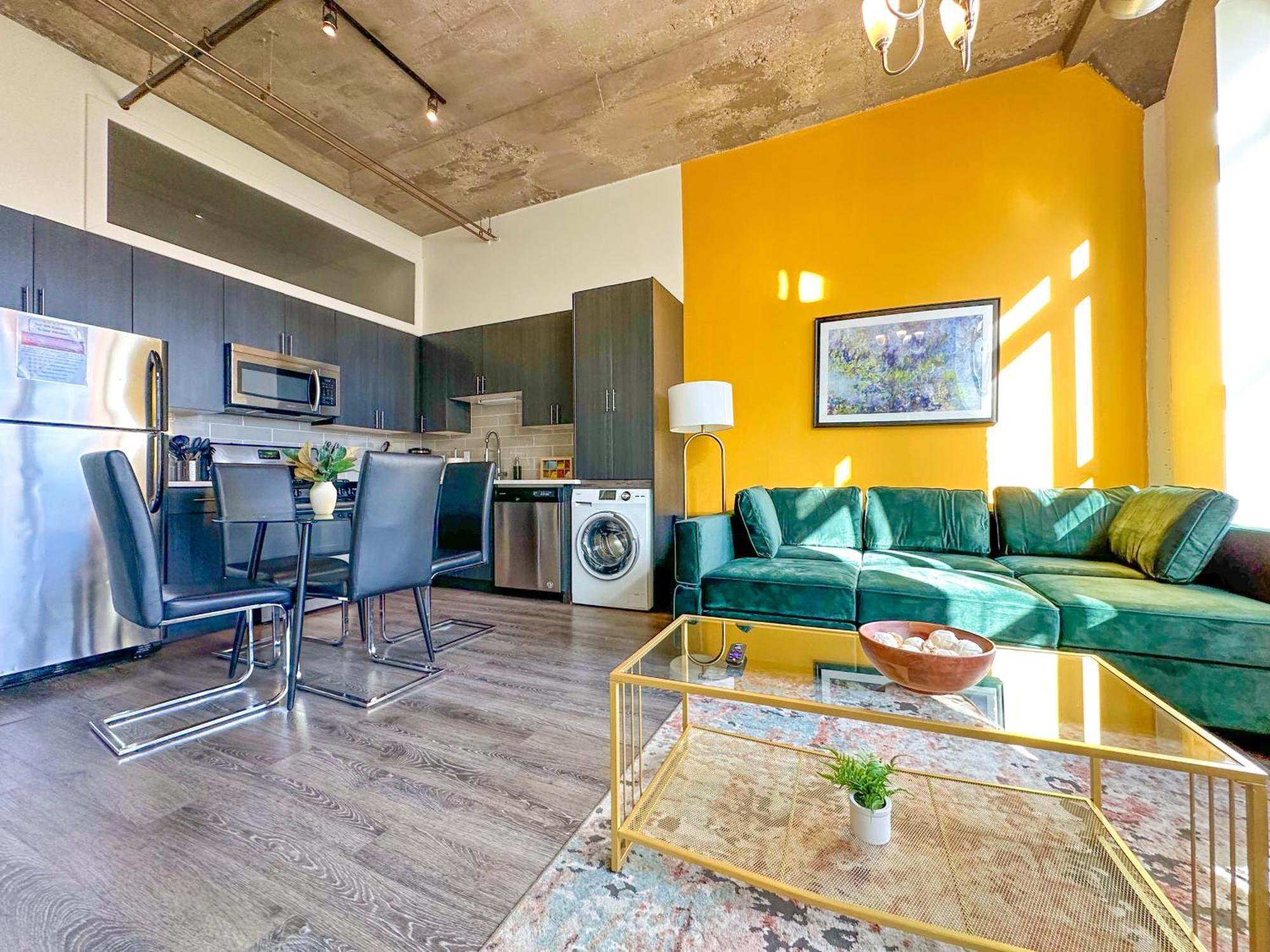 Spacious 2Br Vacation Rental With City View, Optional Parking And Gym Near Mccormick Place & Downtown Chicago Attractions Extérieur photo